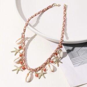 House of Harlow 1960 Natural Shell Necklace